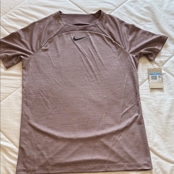 Nike Men's Short Sleeve Tee in Mauve - Picture 1 of 4